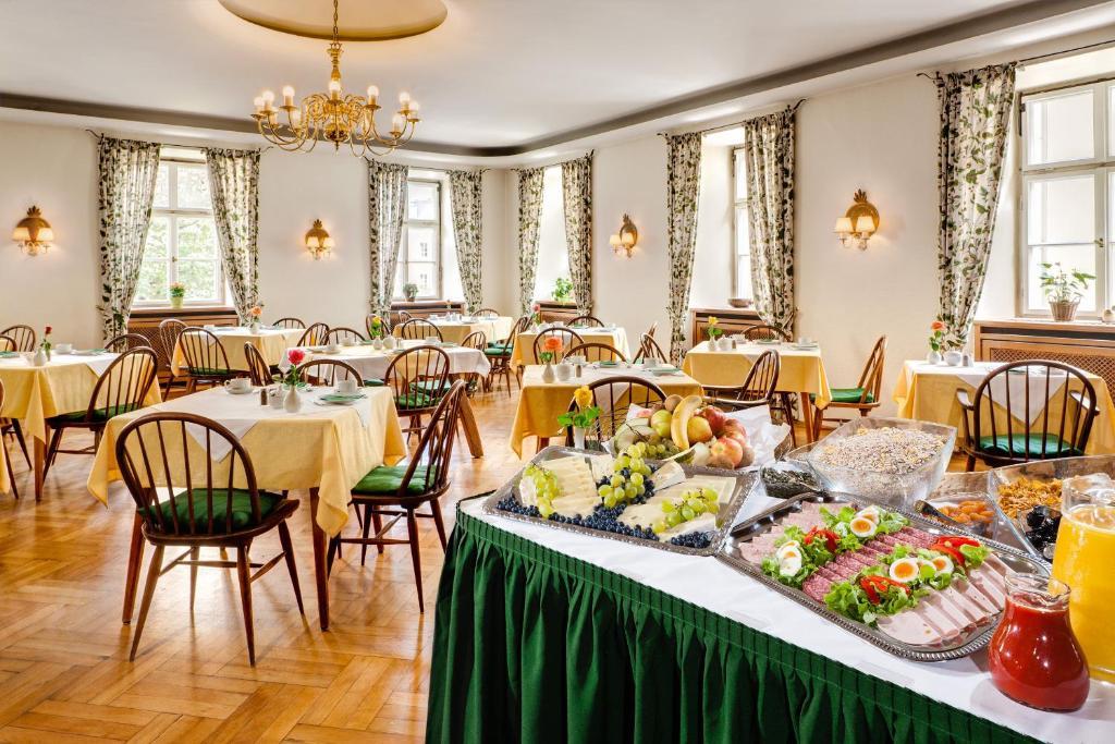 באד רייכנהל Brauereigasthof/Hotel Buergerbraeu מראה חיצוני תמונה